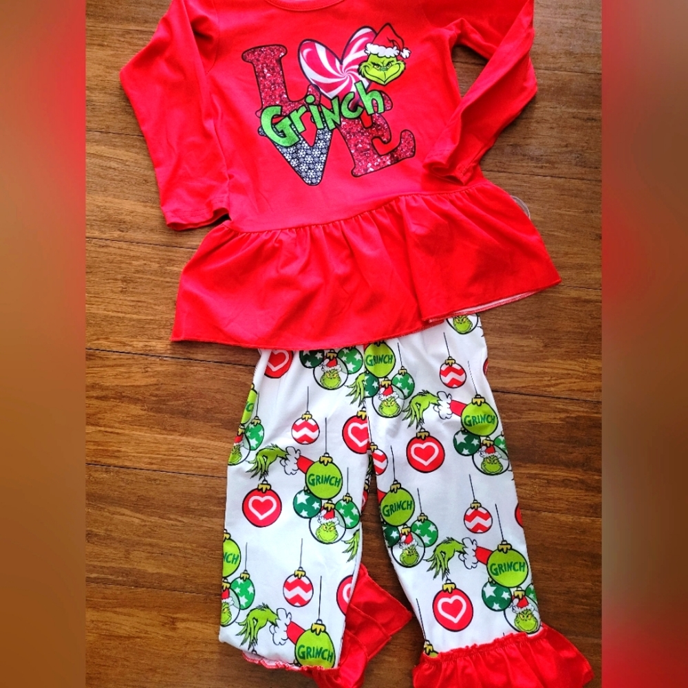 2 piece Grinch Set